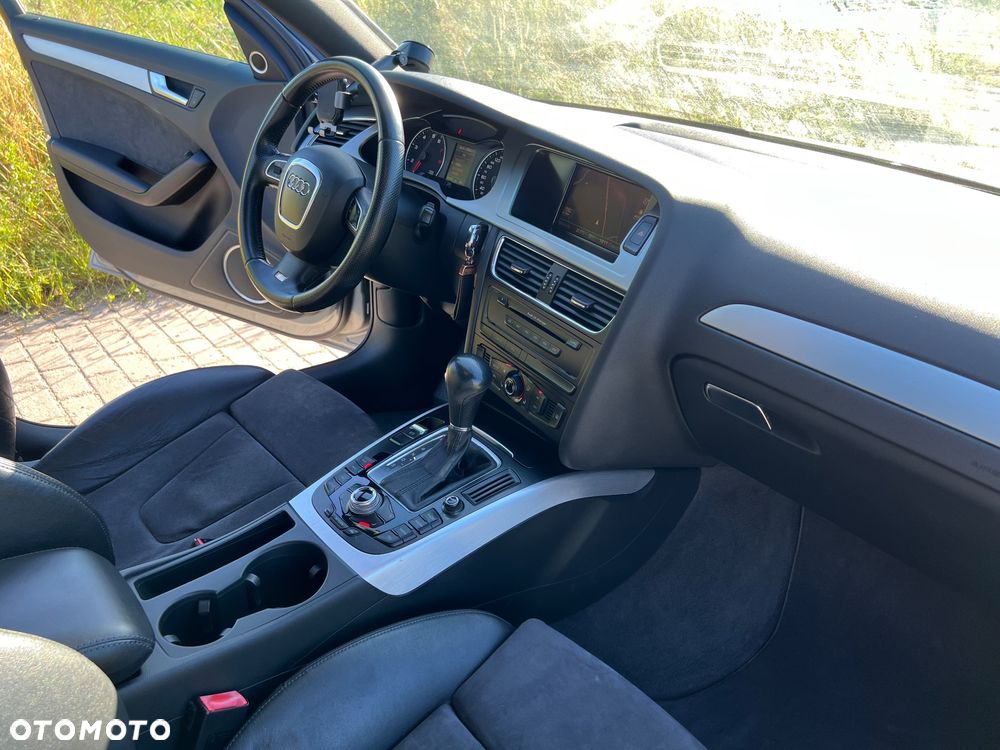 Audi A4 ver-2-0-tfsi-multitronic-s-line-sportpaket - 17