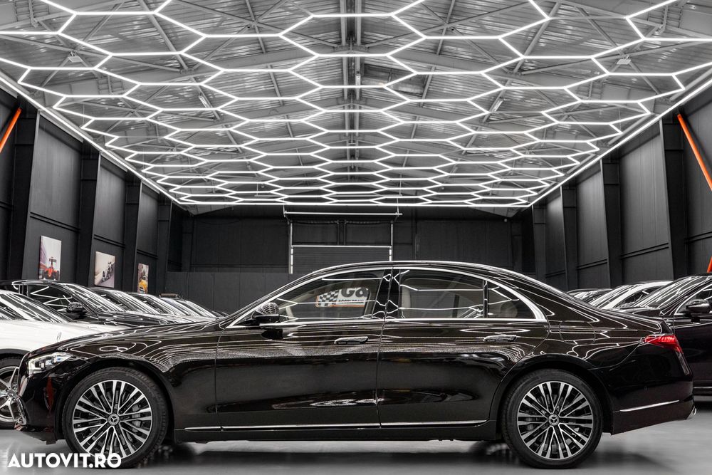 Mercedes-Benz S 580 e 4MATIC PHEV - 32