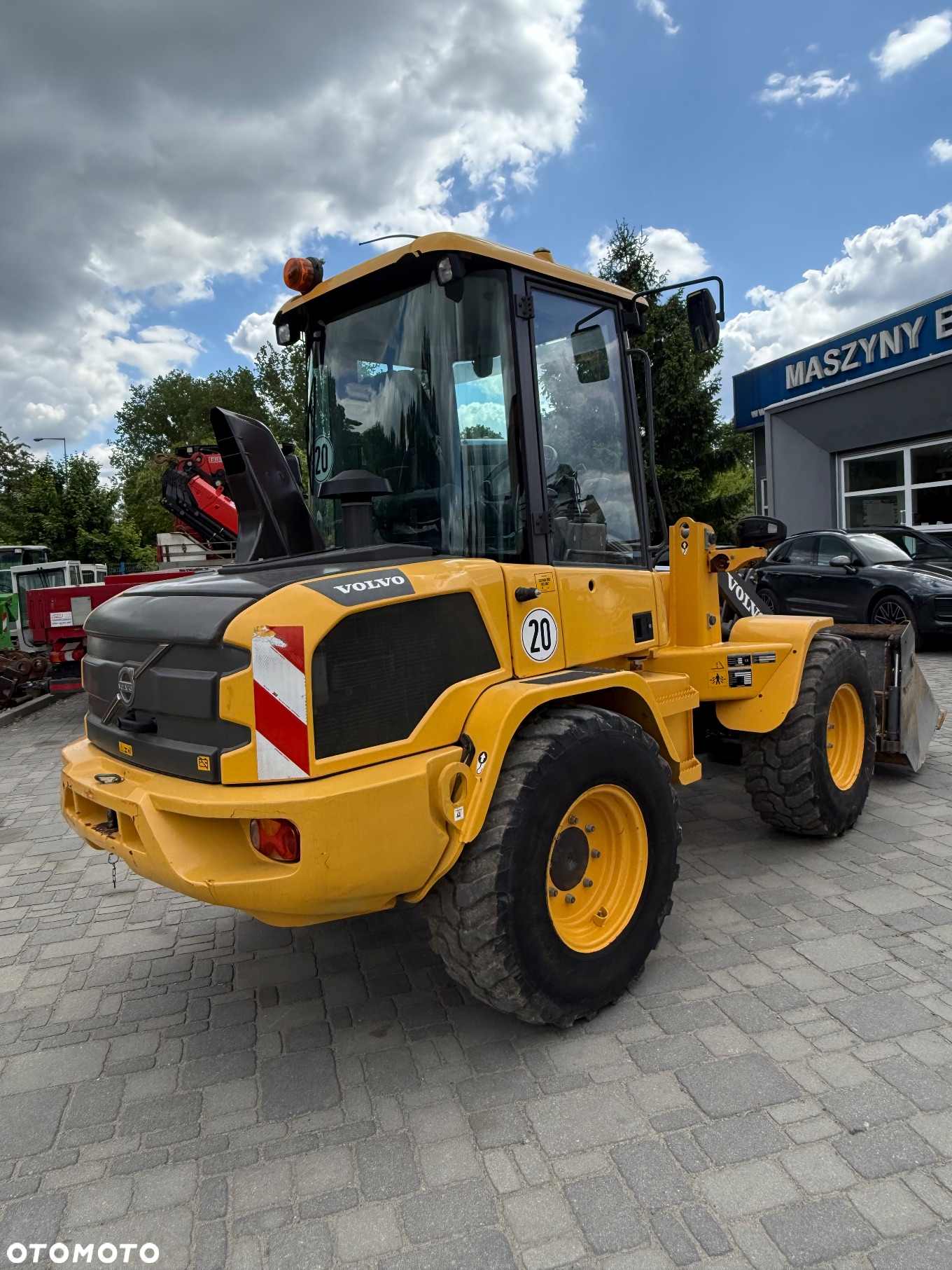 Volvo L30G - 10