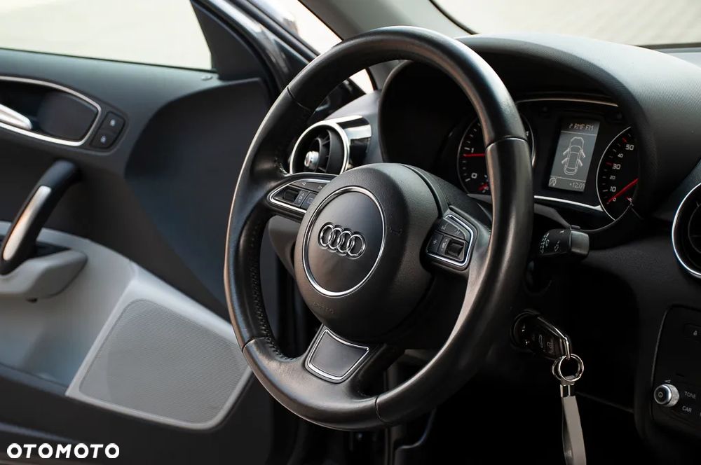 Audi A1 Sportback 1.6 TDI S line edition m S line Sportpaket - 32