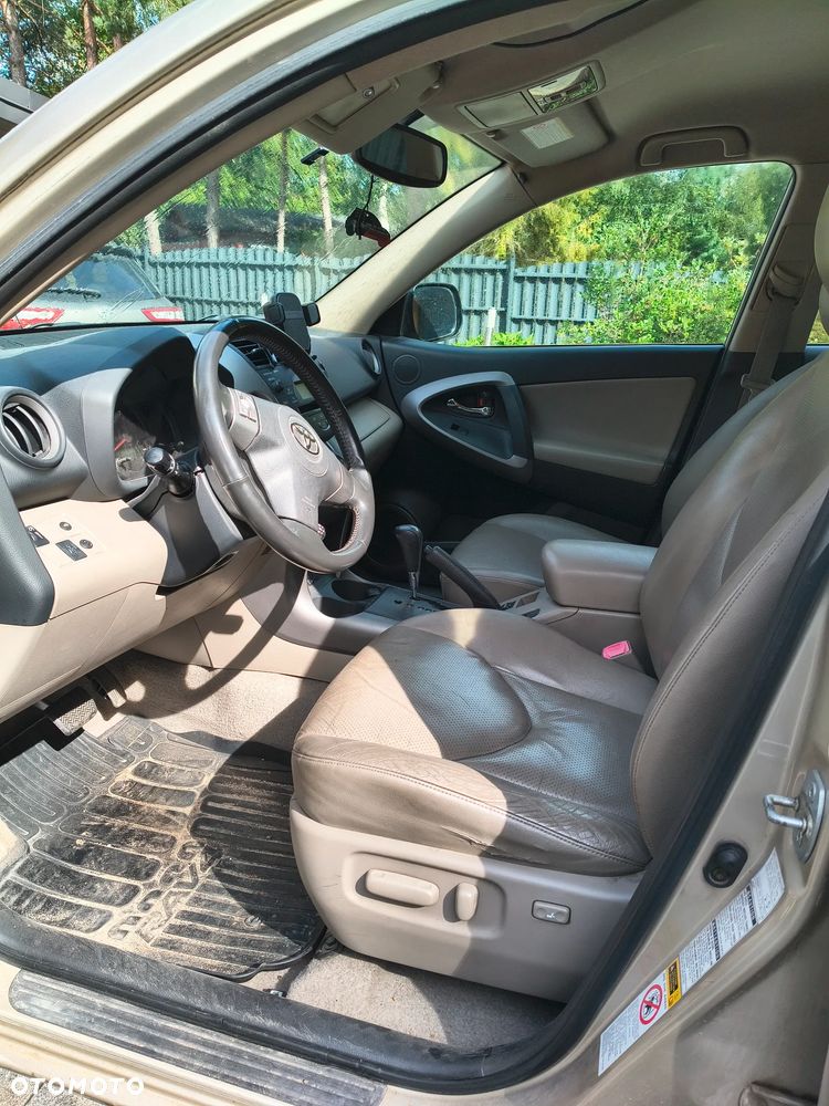 Toyota RAV4 2.0 VVT-i Prestige - 4