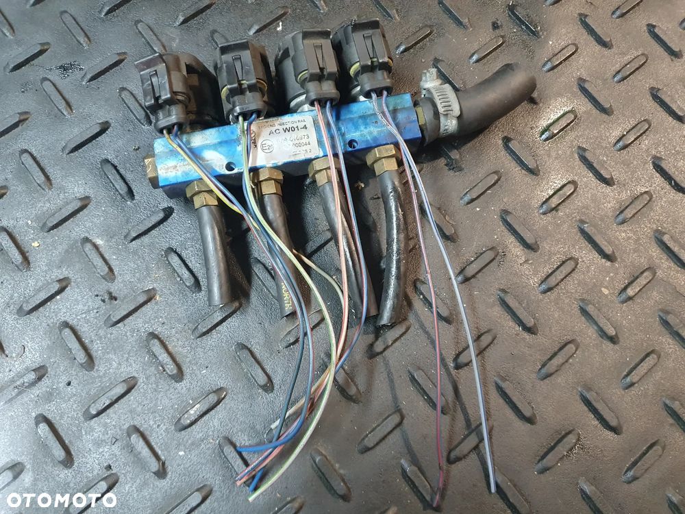 LISTWA LPG GAZU WTRYSKOWA ACW014 67R010973 POSIADAM 2 SZT - 1