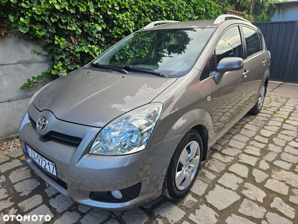 Toyota Corolla Verso - 1
