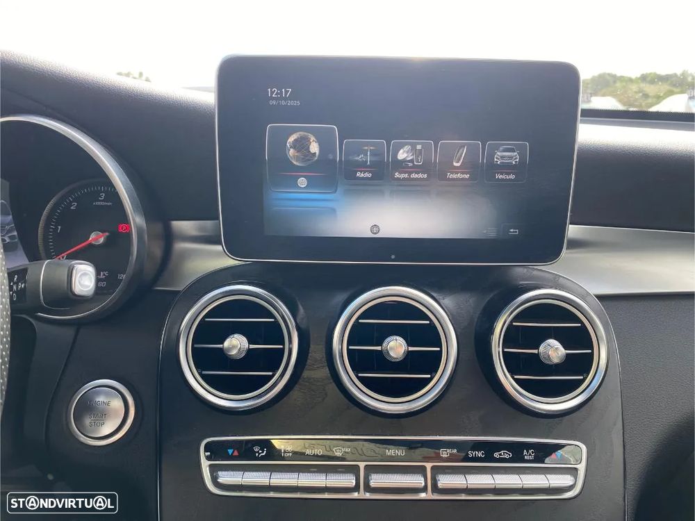 Mercedes-Benz GLC 250 d Coupe 4Matic 9G-TRONIC AMG Line - 36