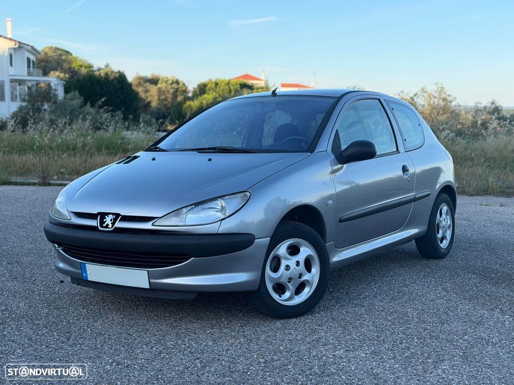 Peugeot 206 - 1