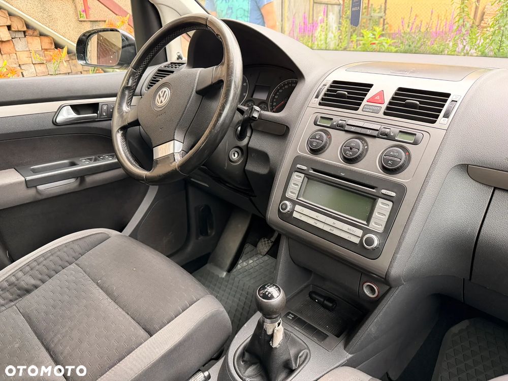 Volkswagen Touran - 7
