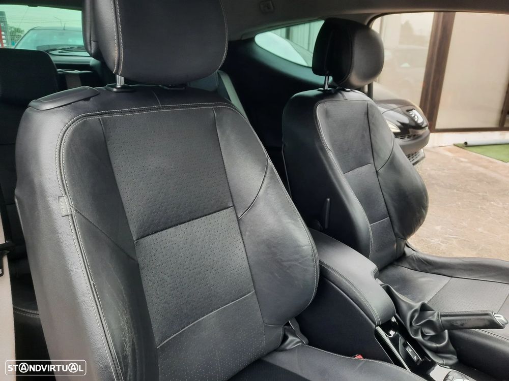 Renault Mégane Coupe 1.5 dCi Bose Edition CO2 Champion - 29