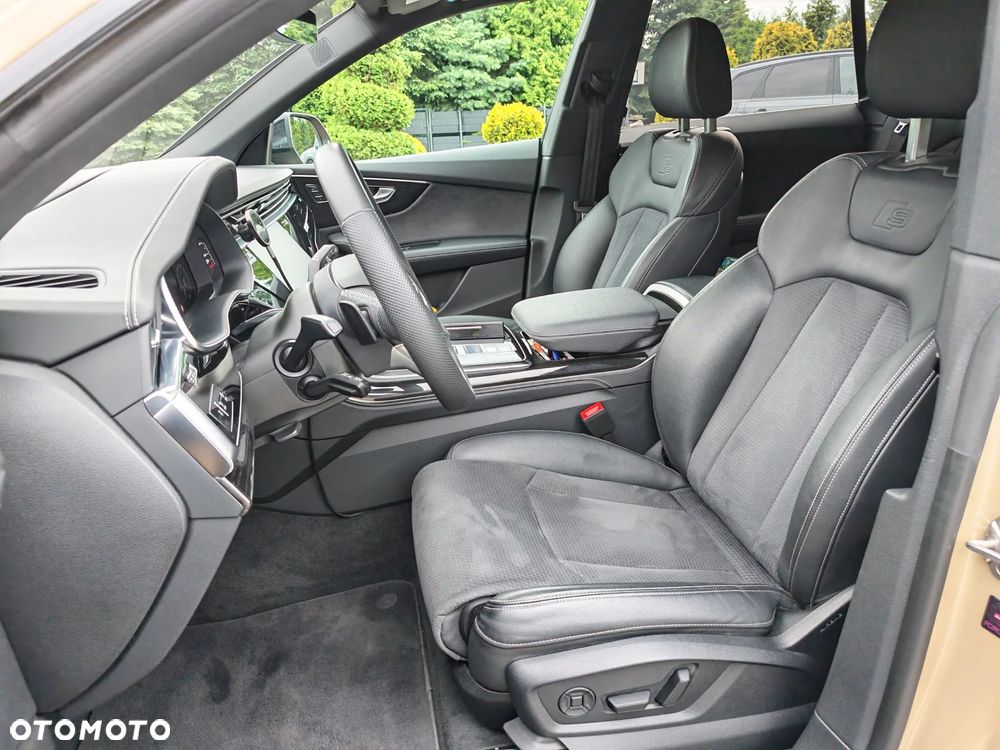 Audi Q8 55 TFSI e PHEV Quattro Tiptronic - 14