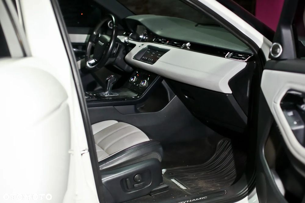 Land Rover Range Rover Evoque 2.0 P300 mHEV R-Dynamic SE - 11