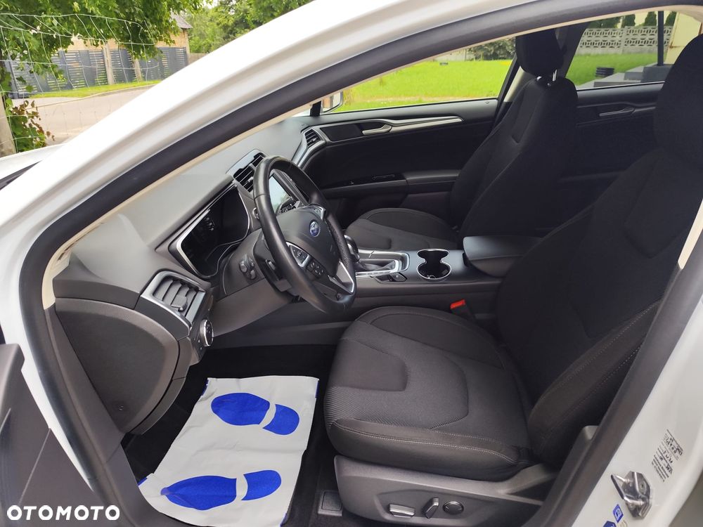 Ford Mondeo - 17