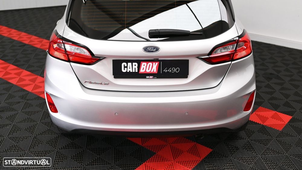 Ford Fiesta 1.1 S&S TITANIUM - 24