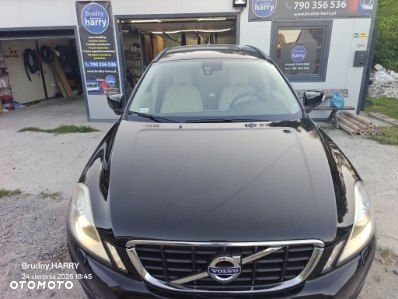 Volvo XC 60 D5 AWD Momentum - 3