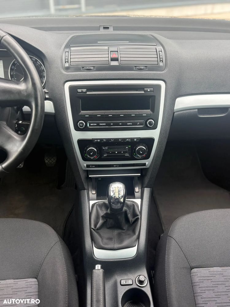 Skoda Octavia 1.4 TSI Ambiente - 16