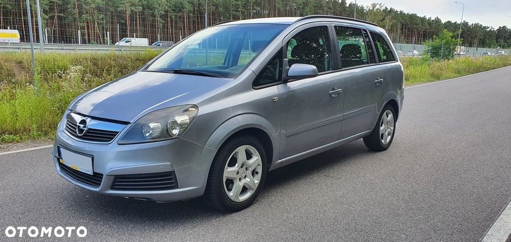Opel Zafira 1.9 CDTI Cosmo - 1