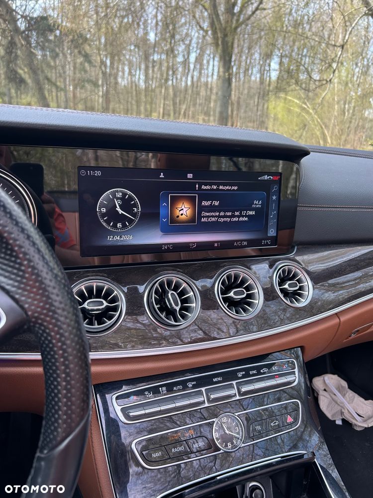 Mercedes-Benz Klasa E 400 4Matic 9G-TRONIC Avantgarde - 27