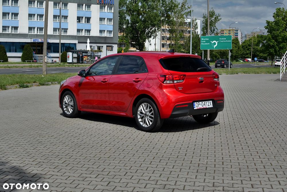 Kia Rio 1.0 T-GDI 100 Dream-Team Edition - 4