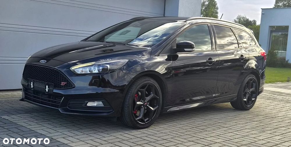 Ford Focus ST2 - 17