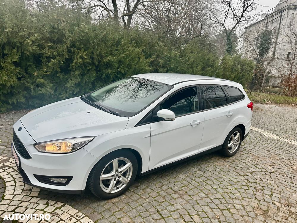 Ford Focus - 10