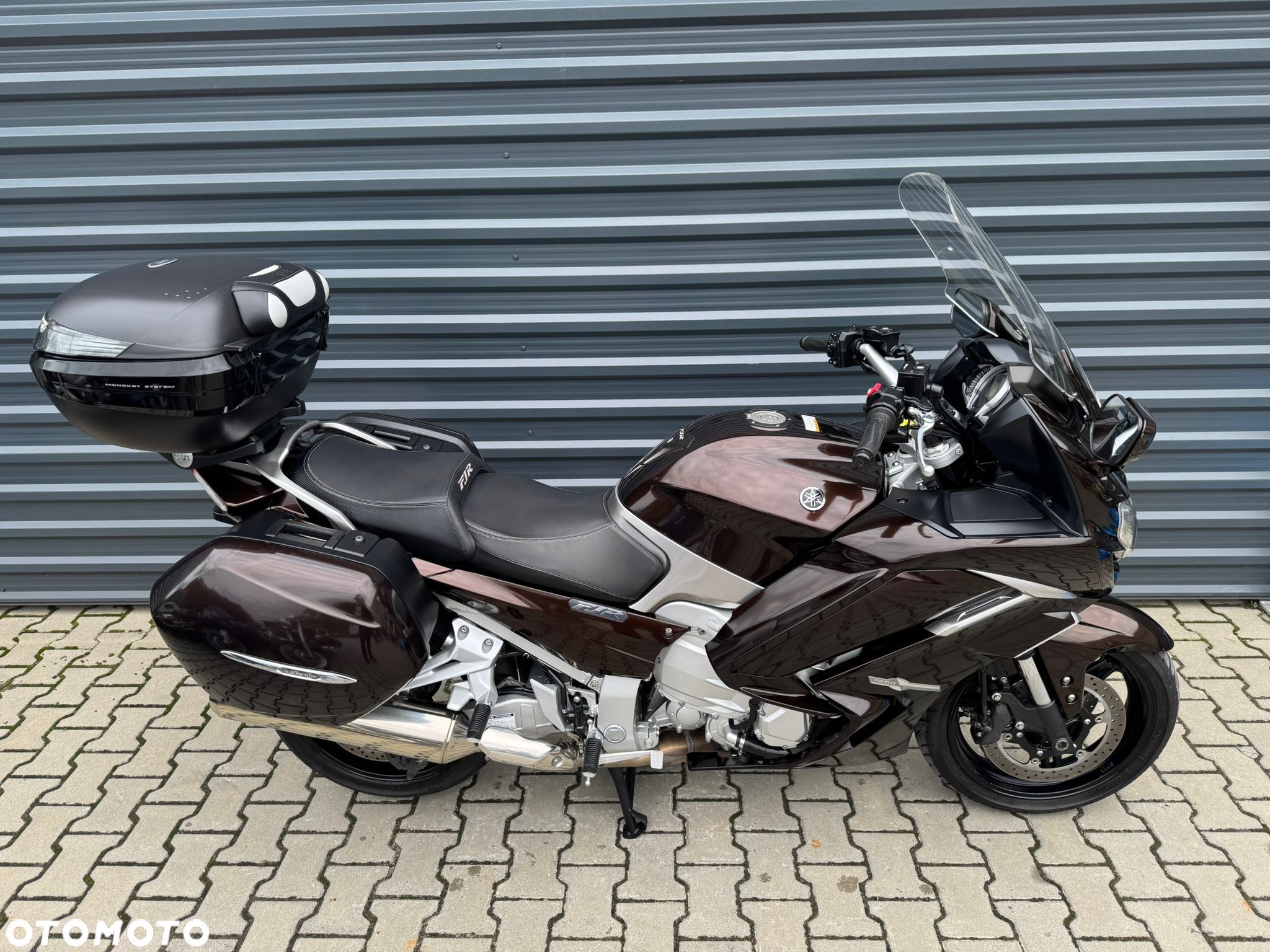 Yamaha FJR - 1
