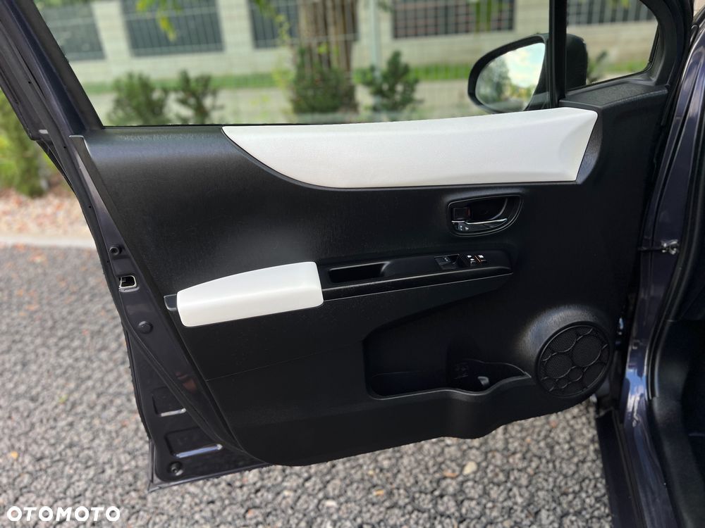 Toyota Yaris 1.33 Business Edition - 19