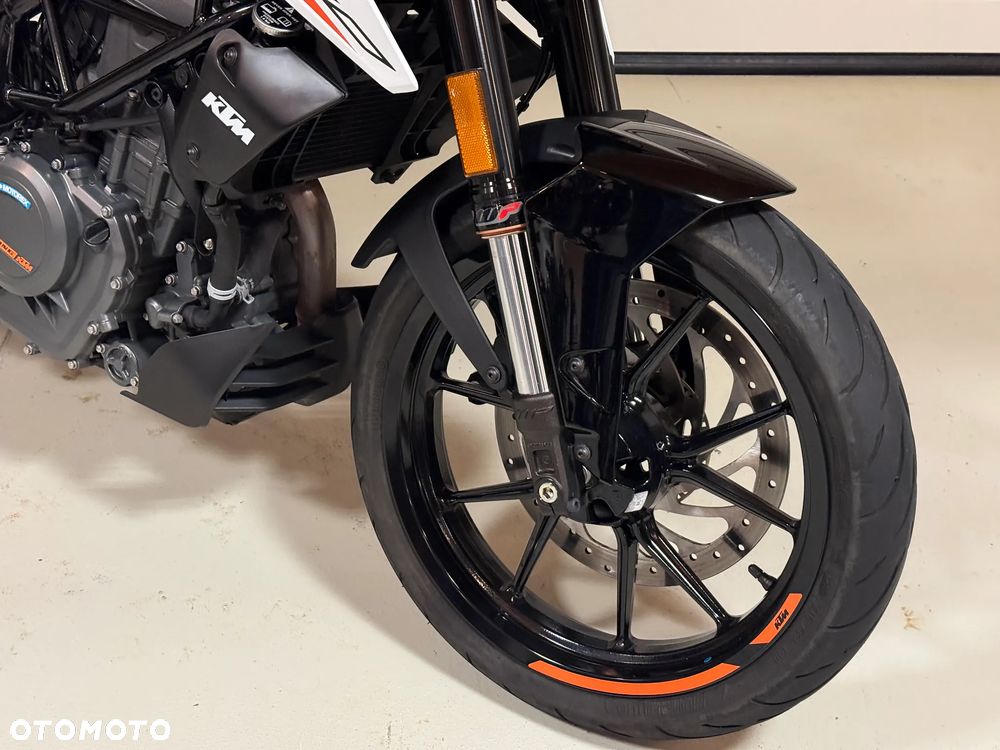KTM Duke - 12
