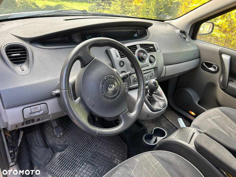 Renault Scenic 1.9 dCi Luxe Privilege - 6