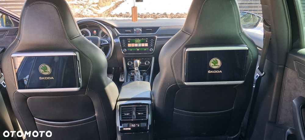 Skoda Superb 2.0 TDI Sportline DSG - 9