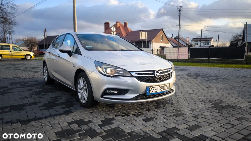 Opel Astra 1.6 CDTI Enjoy - 9