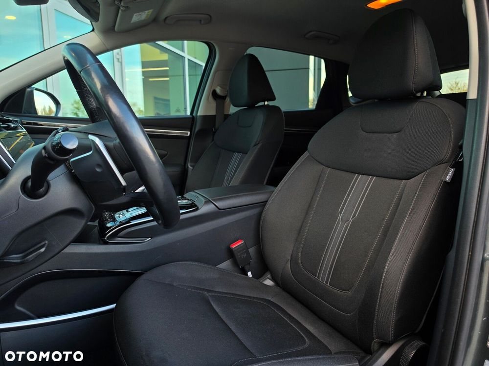 Hyundai Tucson 1.6 T-GDi HEV Executive 2WD - 33