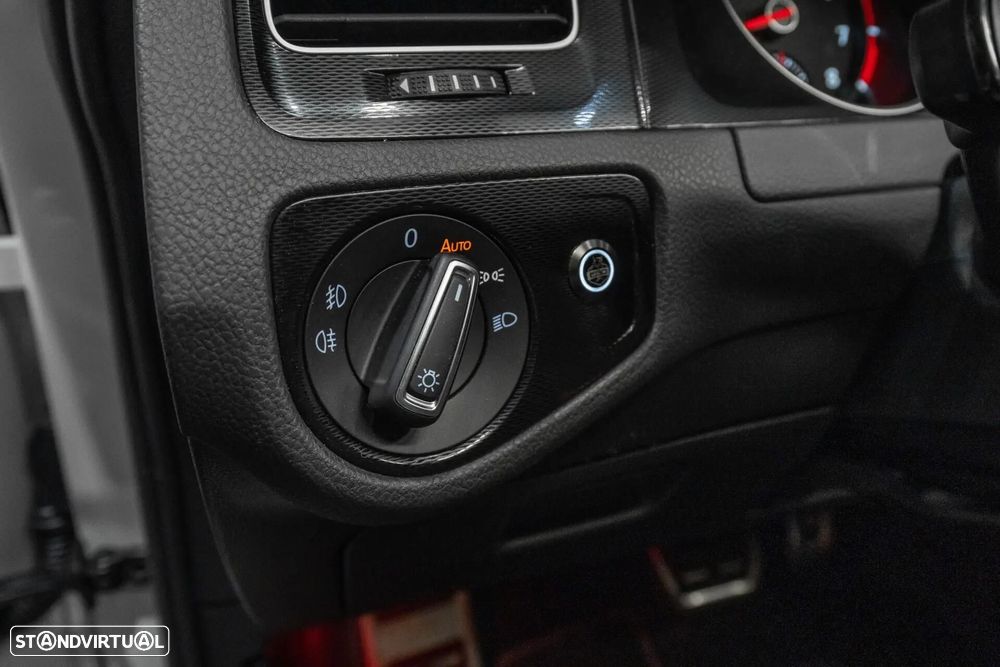 VW Golf GTI Performance BlueMotion DSG - 19
