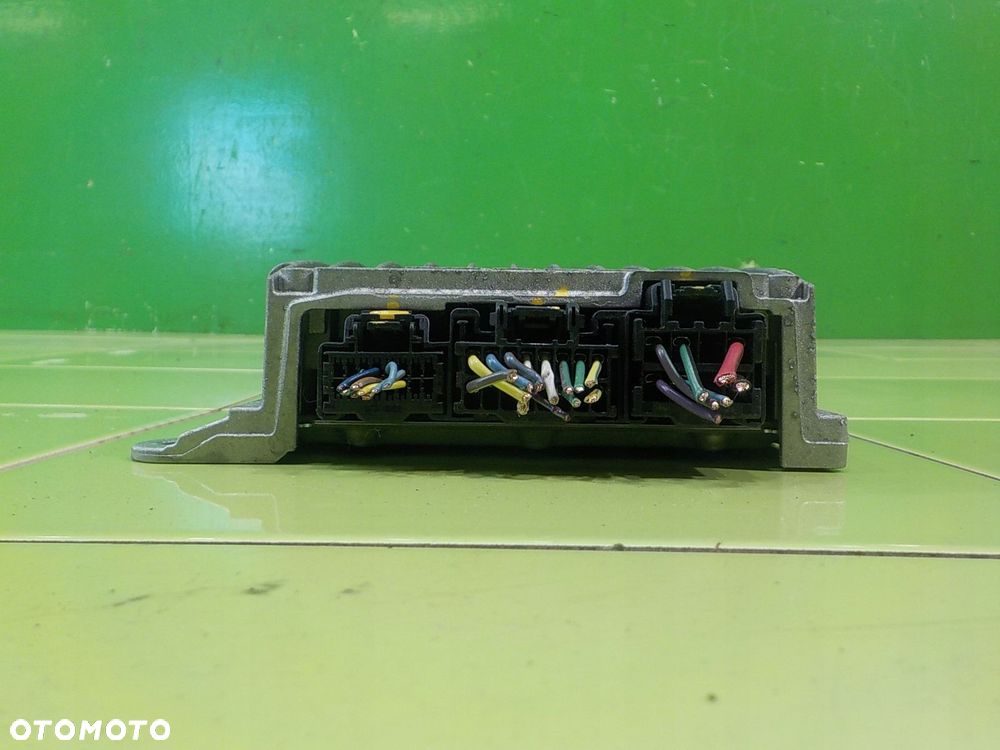 OPEL AMPERA 1.4 AUT 12r HB 5D wzmacniacz 20760438 - 3