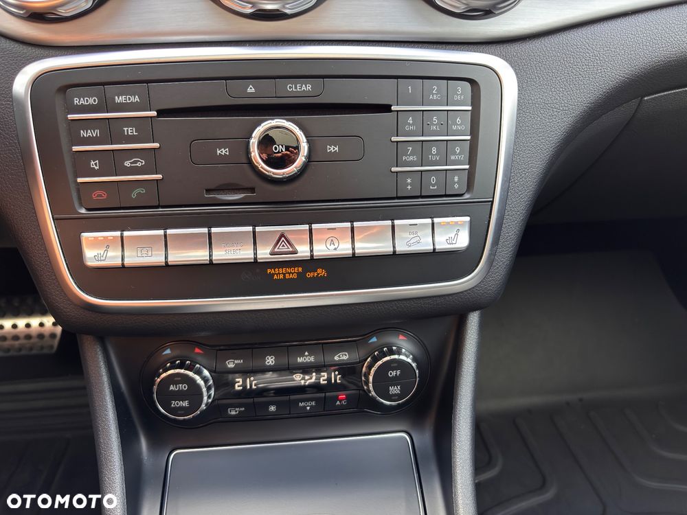 Mercedes-Benz GLA 250 7G-DCT AMG Line - 28