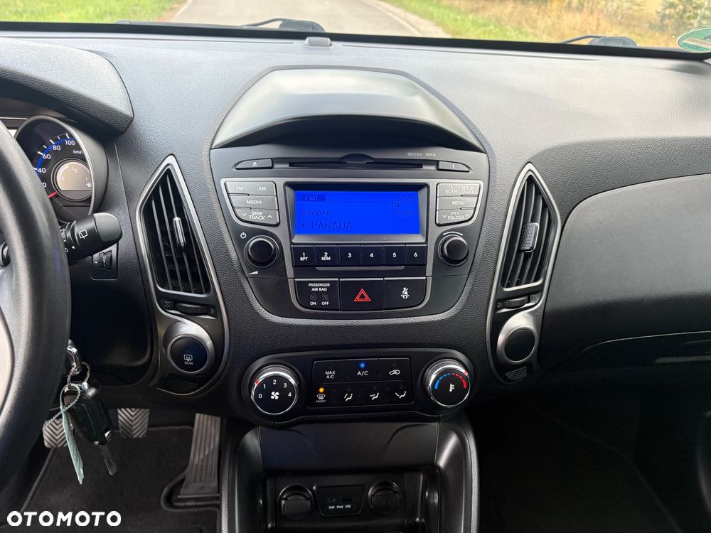 Hyundai ix35 1.6 2WD Fifa World Cup Edition - 35