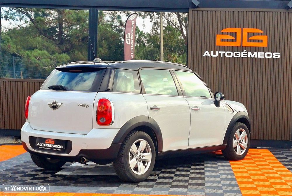 MINI 5 Portas One D - 3