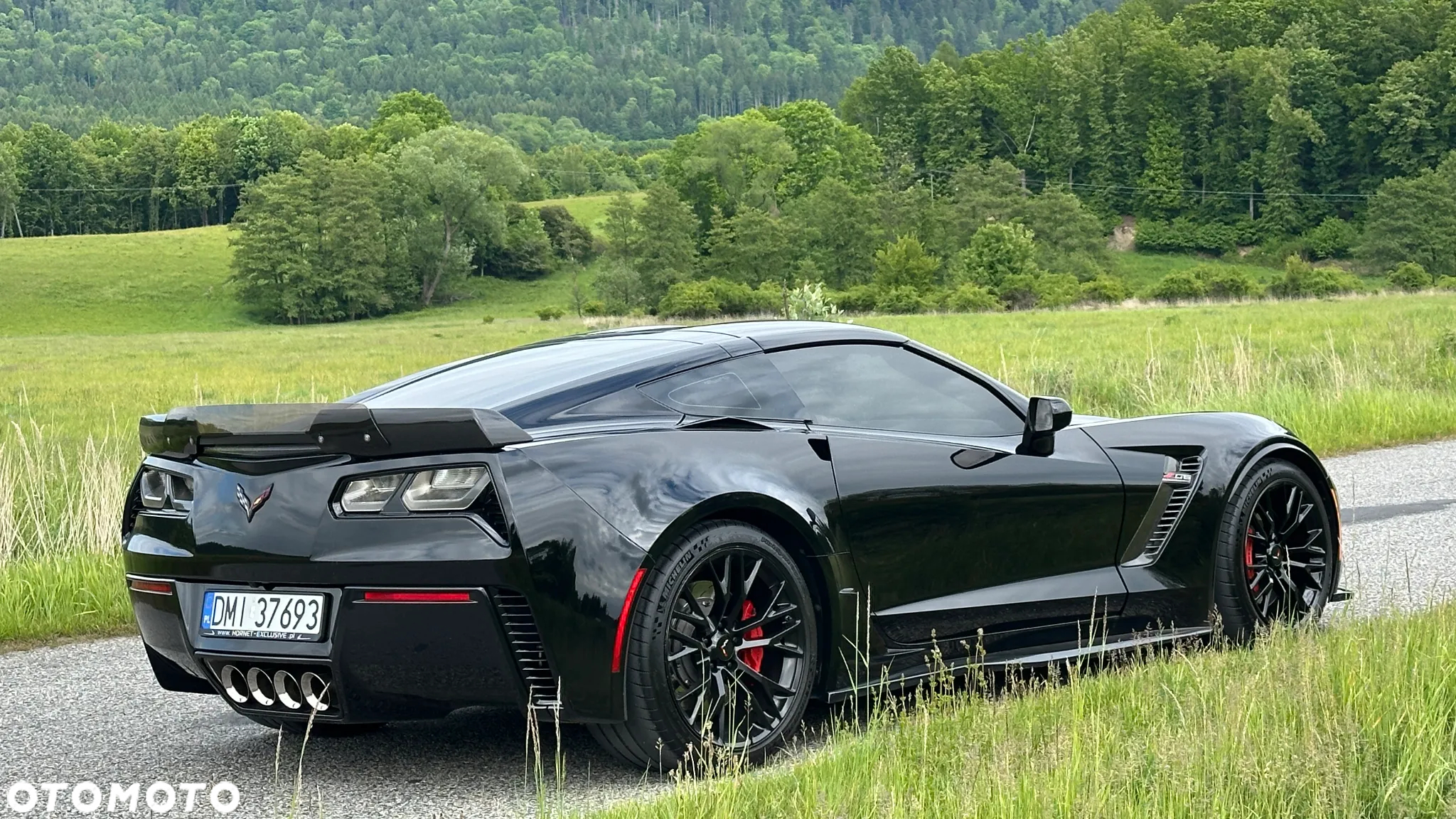 Chevrolet Corvette - 2