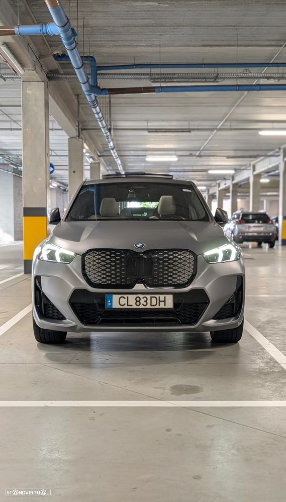 BMW Ix1
