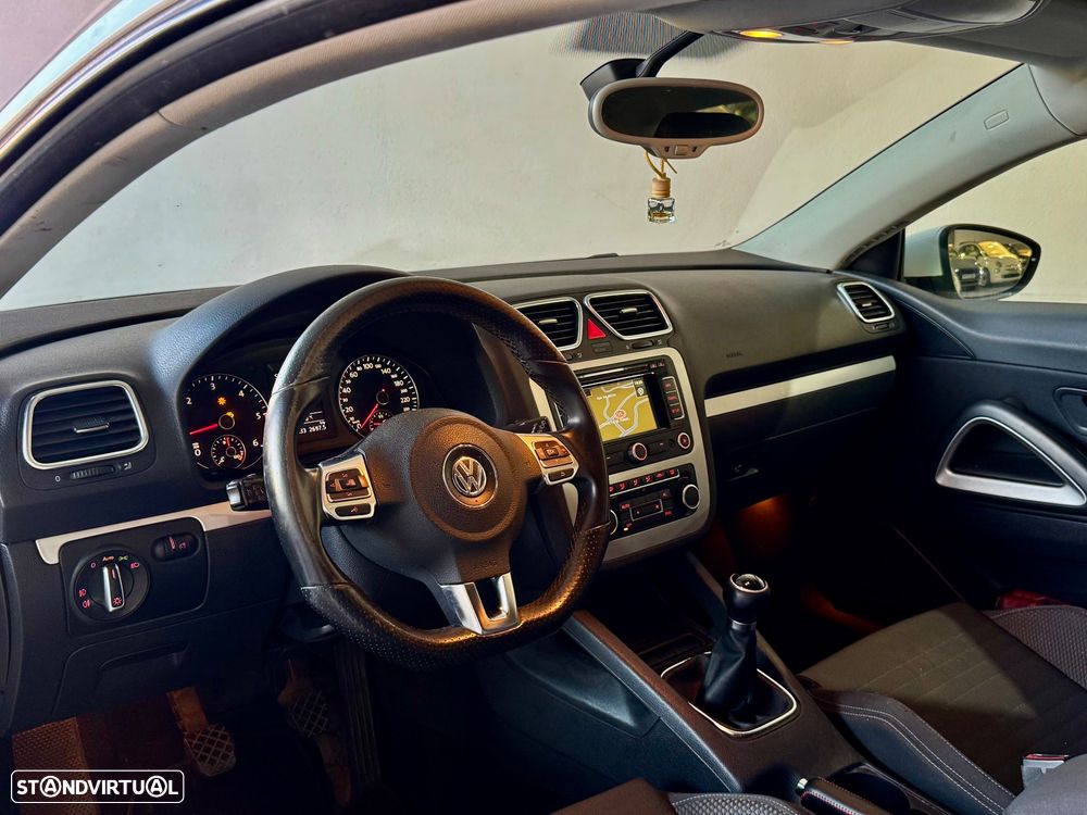 VW Scirocco 2.0 TDI R-Line - 13