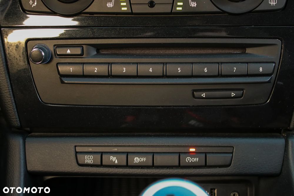 BMW X1 sDrive18d xLine - 37