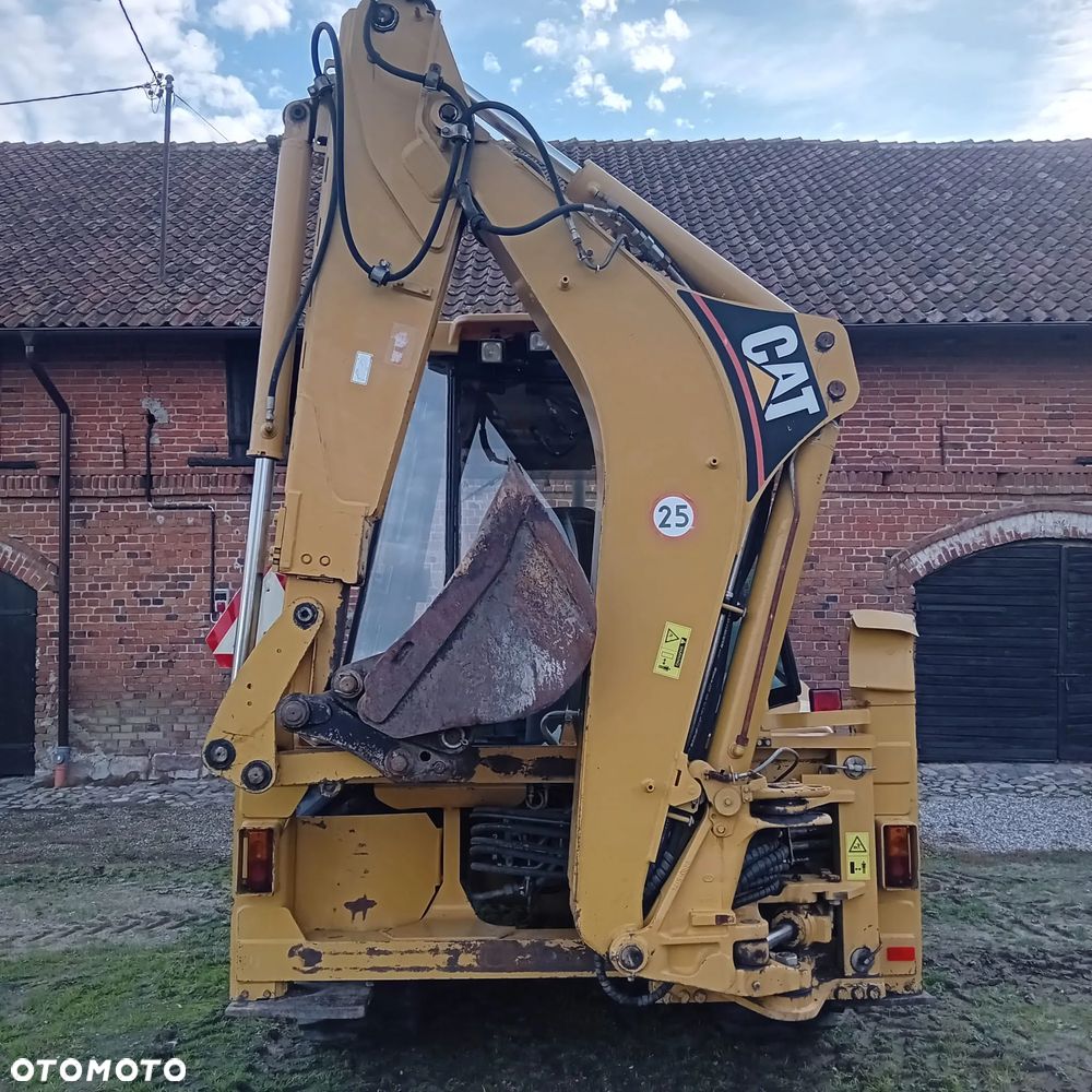 Caterpillar CAT 428D 4x4 - 8