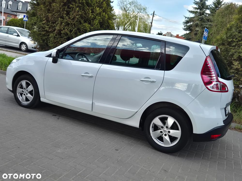 Renault Scenic 1.5 dCi Emotion - 7