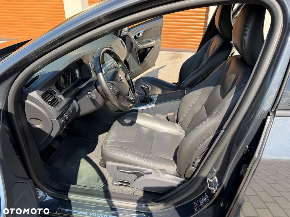 Volvo V60 D2 Drive-E Kinetic - 26