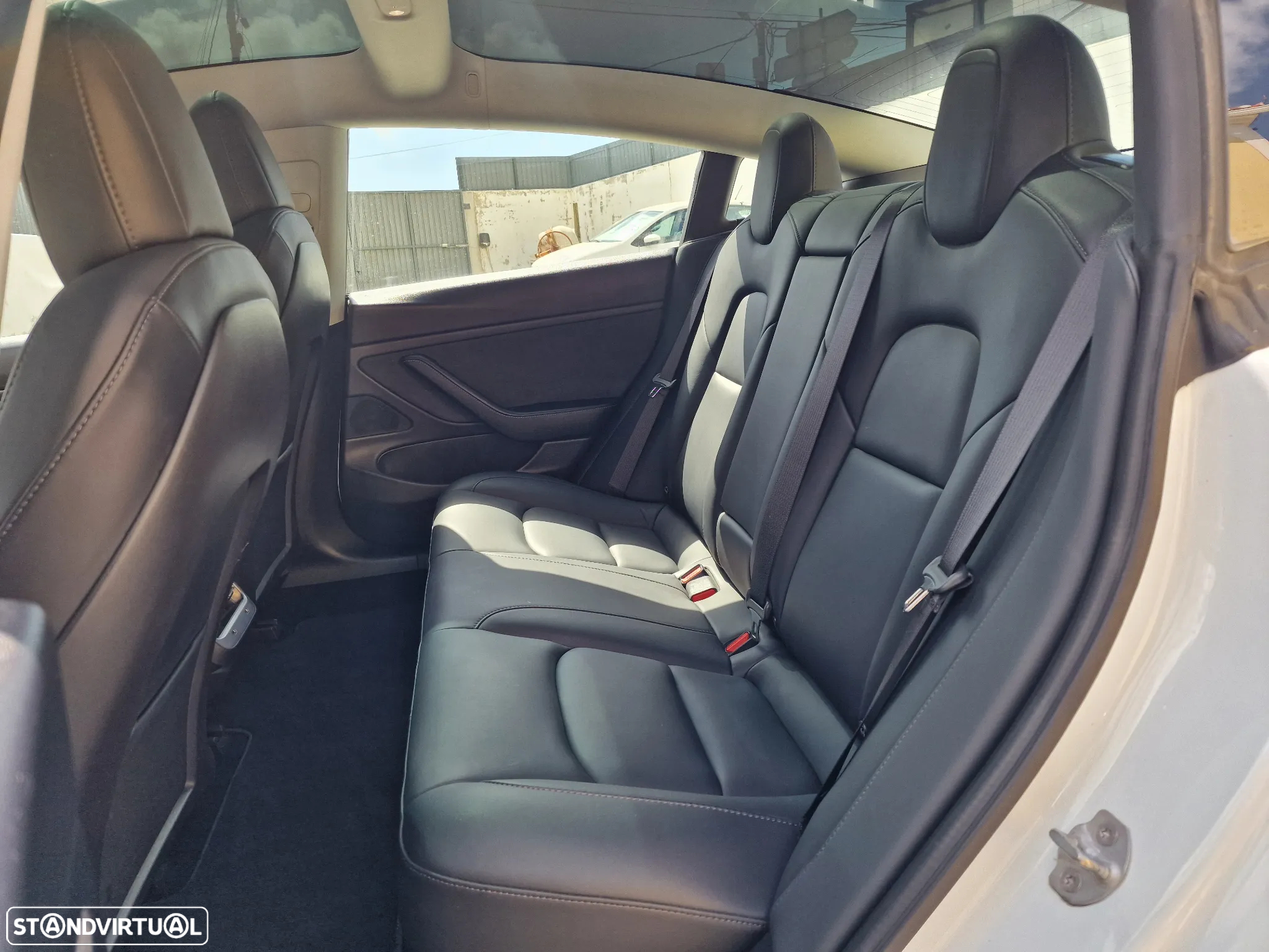 Tesla Model 3 - 11