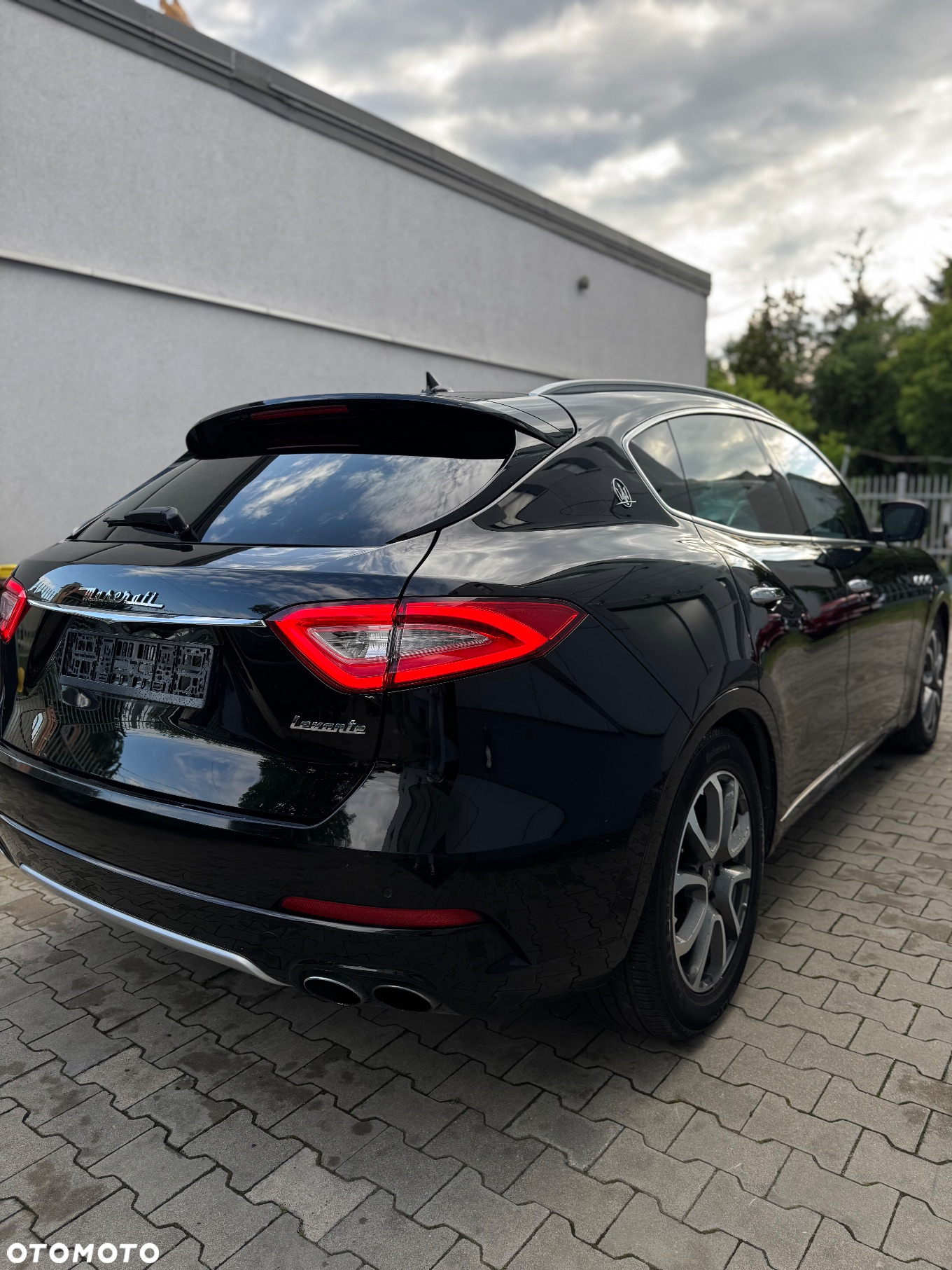 Maserati Levante Q4 Executive - 12