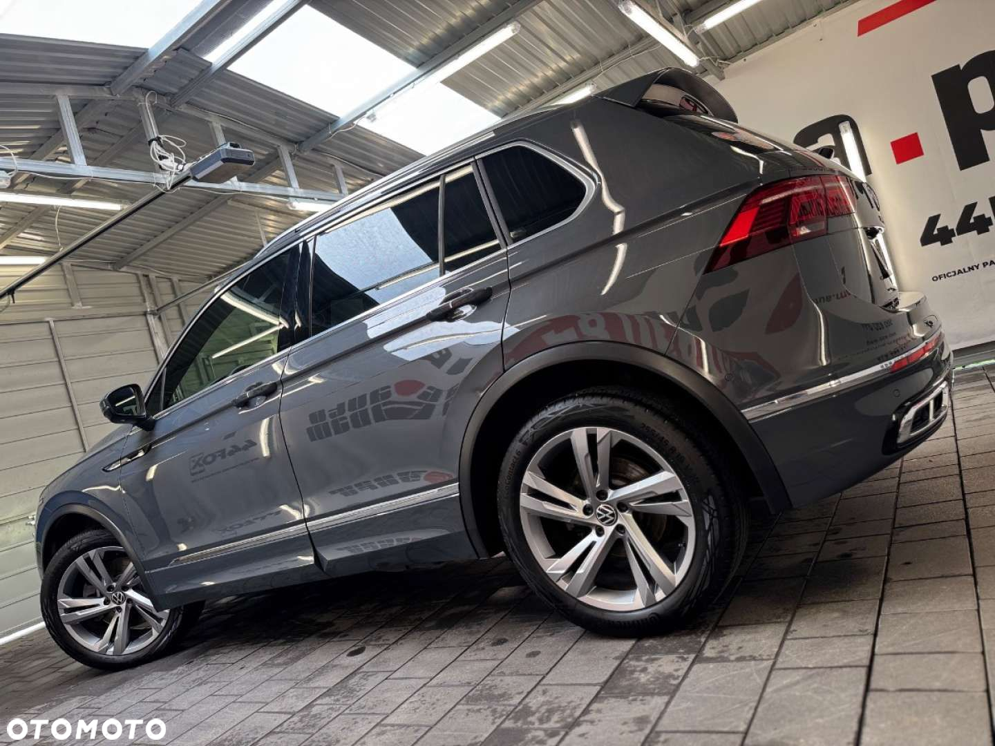 Volkswagen Tiguan - 13