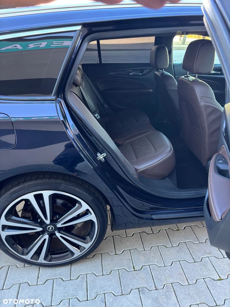 Opel Insignia Sports Tourer 2.0 Direct Inj Trb 4x4 Ultimate Exclusive - 17