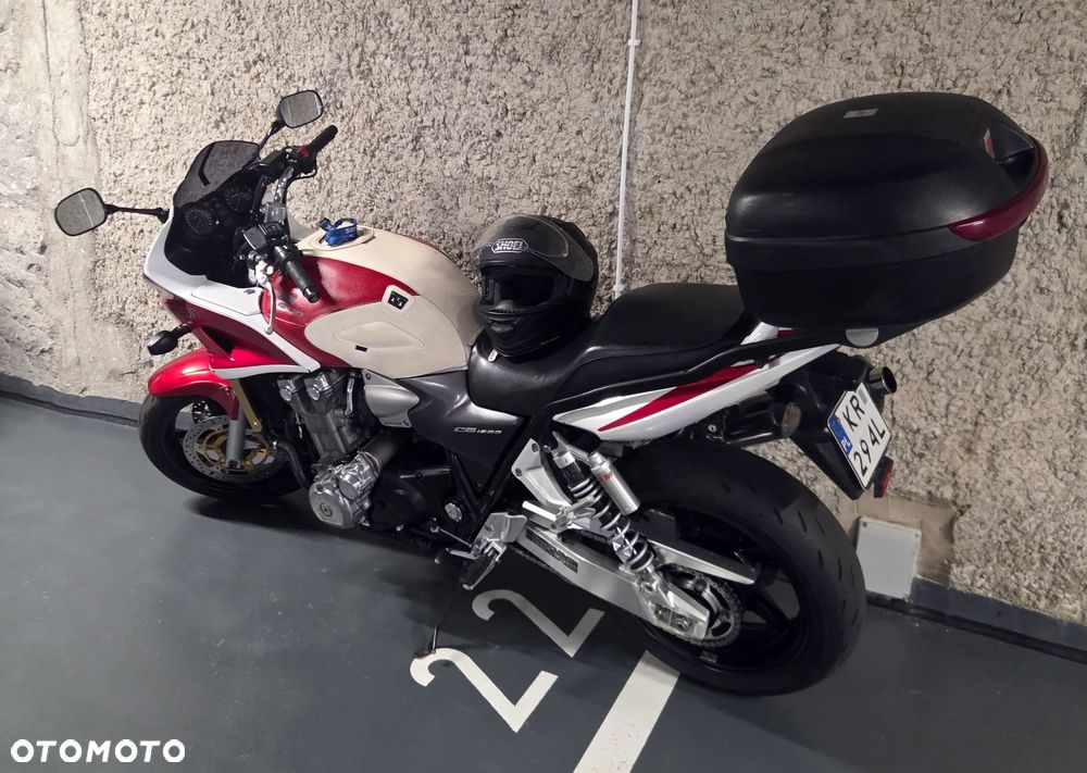 Honda CB - 2