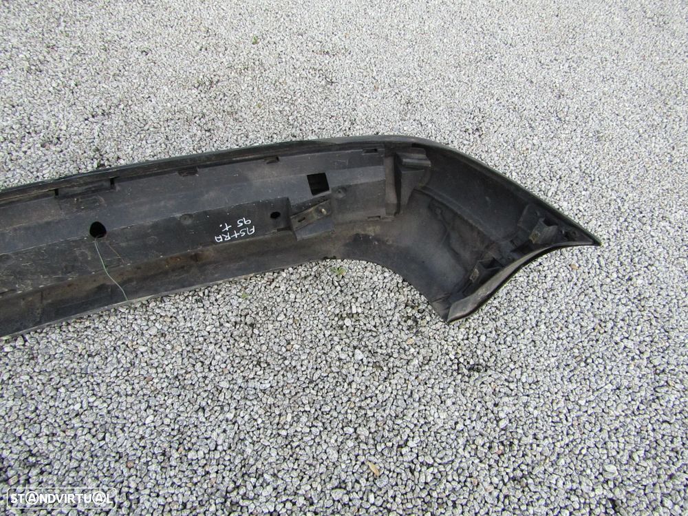 Para-choques tras Opel Astra ano 1995 original - 8
