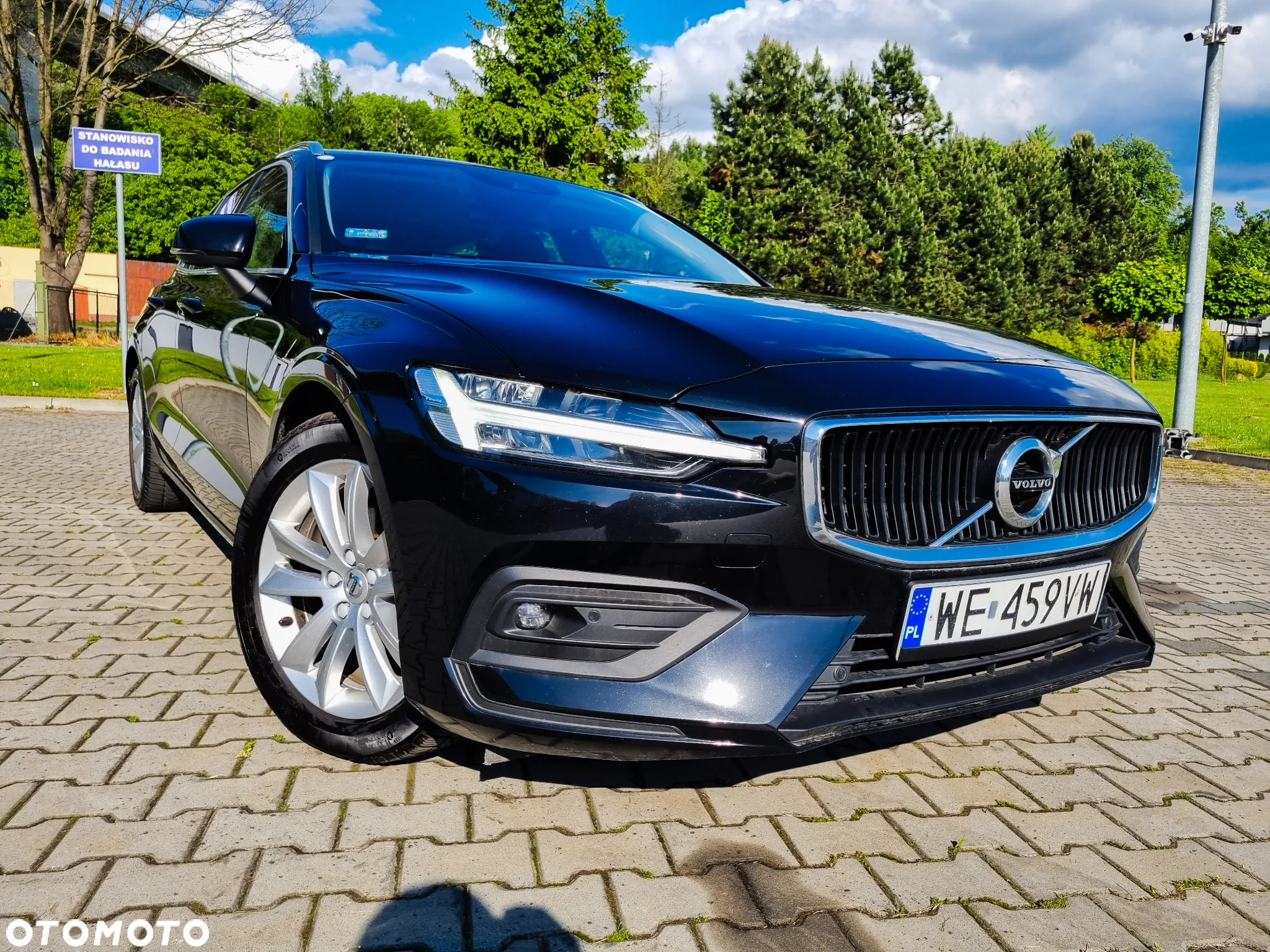 Volvo V60 D4 Momentum Pro - 2