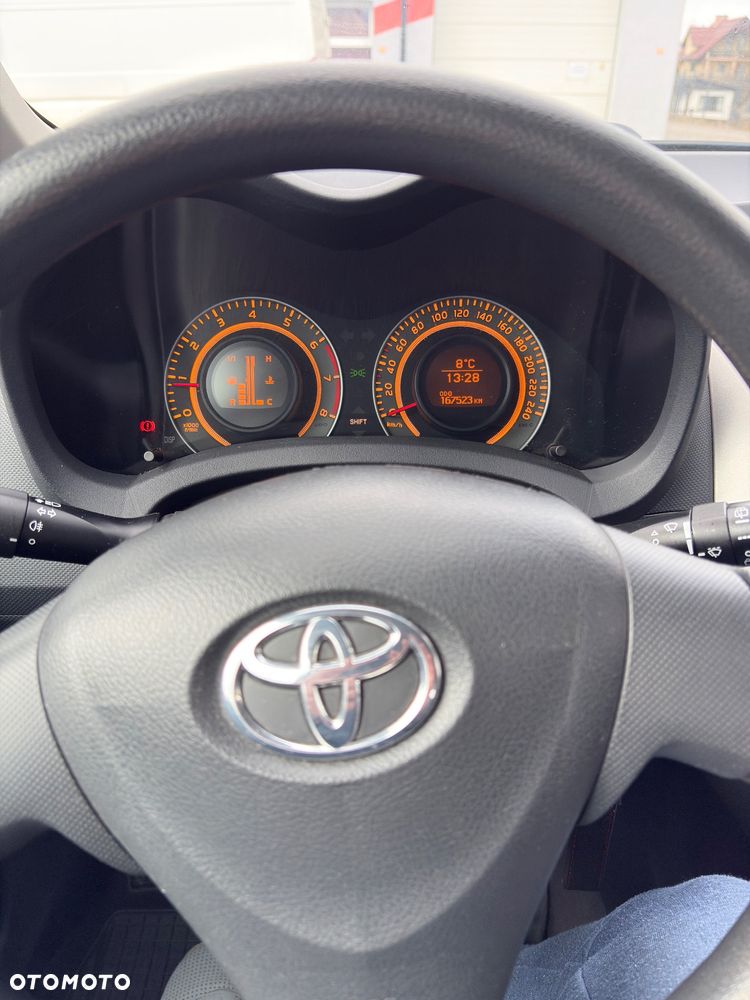 Toyota Auris 1.33 VVT-i Entry - 22