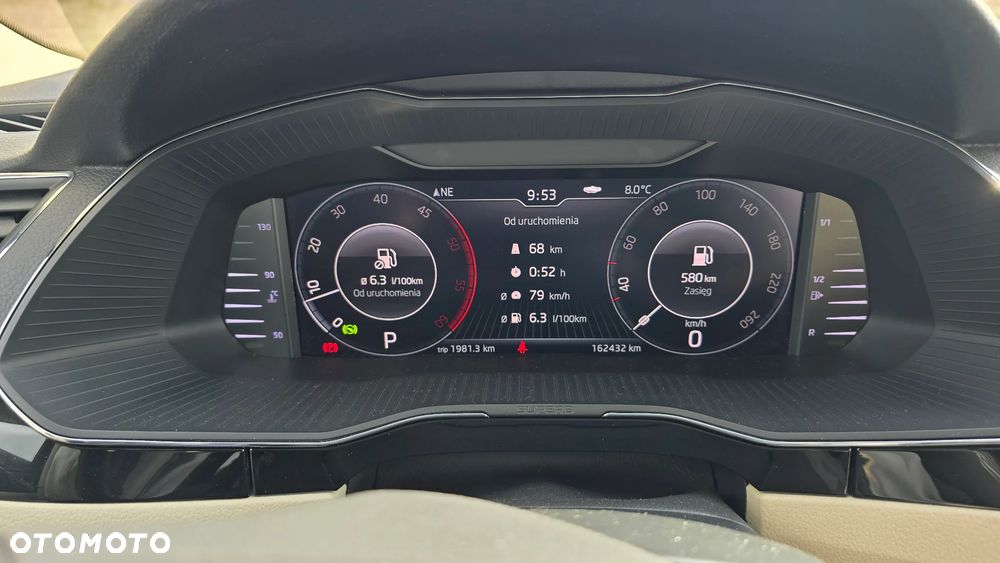 Skoda Superb 2.0 TDI SCR L&K DSG - 8